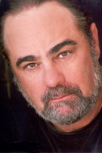 Chân dung Duane Whitaker