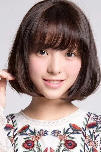 Chân dung Chloe Xiang