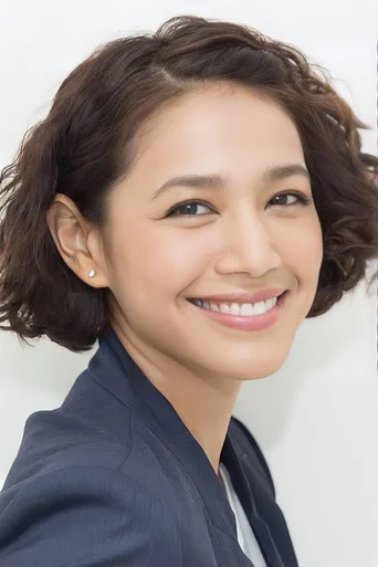 Chân dung Siraphan Wattanajinda