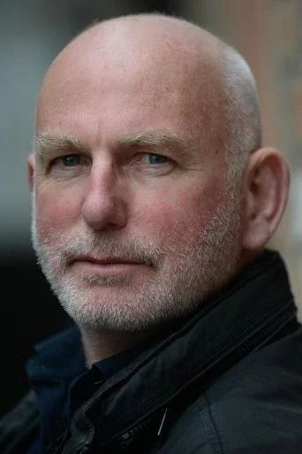 Chân dung Gary Lewis