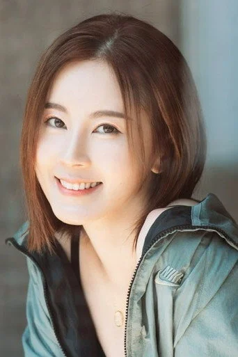 Chân dung Theresa Fu Wing