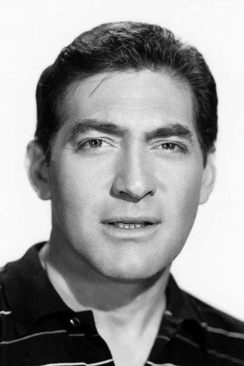 Chân dung Norman Alden