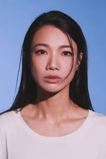 Chân dung Lilac Poon