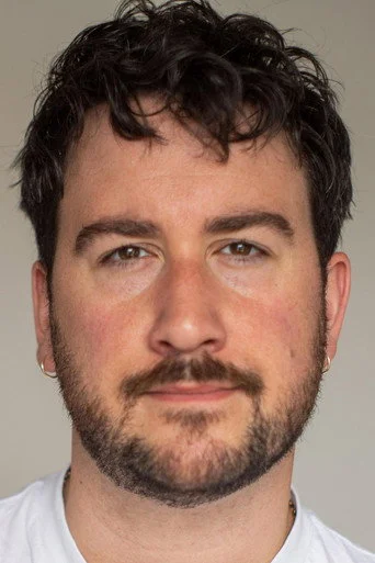 Chân dung Sam Roulston