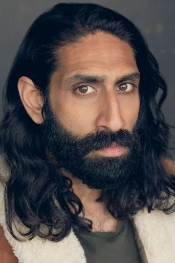 Chân dung Amar Chadha-Patel