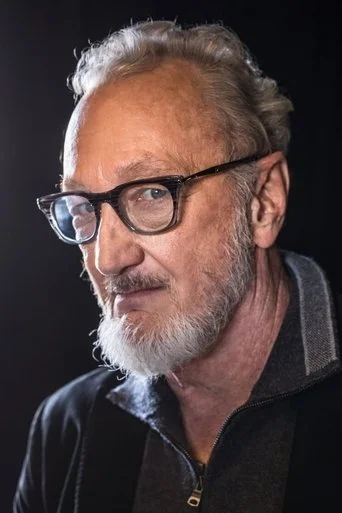 Chân dung Robert Englund