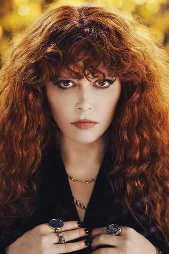 Chân dung Natasha Lyonne