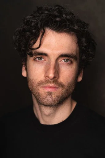 Chân dung Arthur McBain