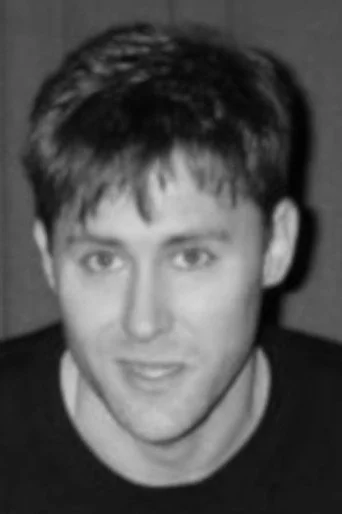 Chân dung Justin Nowell