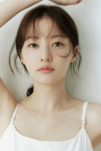 Chân dung Song Ha-yoon