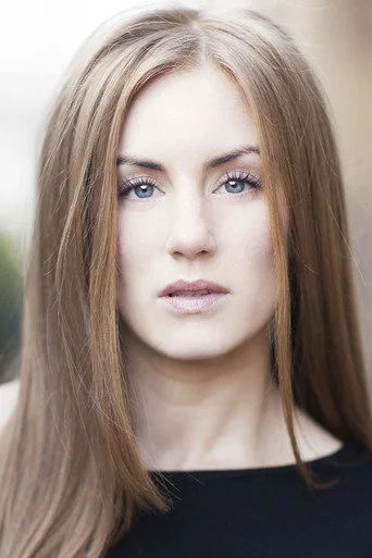 Chân dung Kirsty J. Curtis