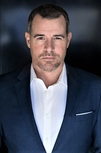 Chân dung Derek Phillips