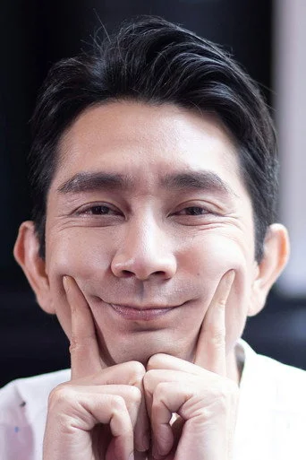 Chân dung Lee Sheung-Ching