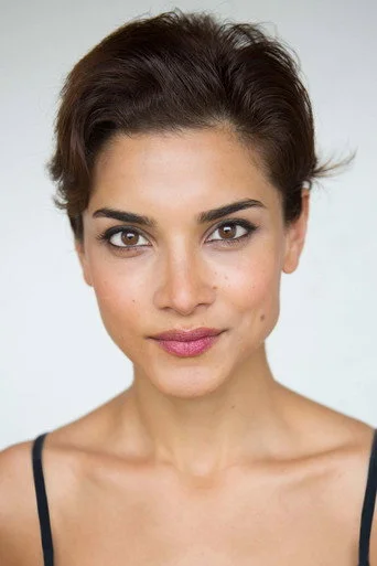 Chân dung Amber Rose Revah