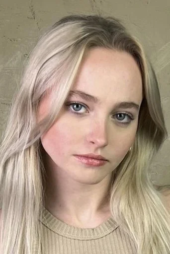 Chân dung Madison Wolfe