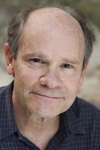 Chân dung Ethan Phillips