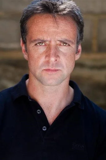 Chân dung Richard Harrington