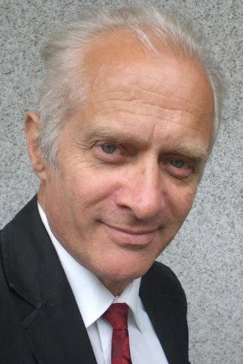 Chân dung Curtis Matthew