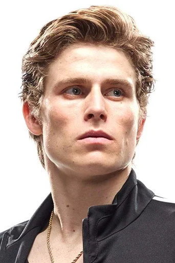 Chân dung RJ Fetherstonhaugh