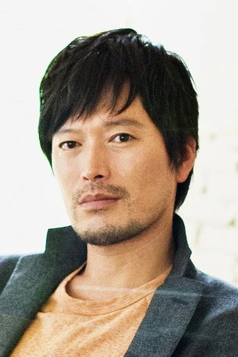 Chân dung Jung Jae-young