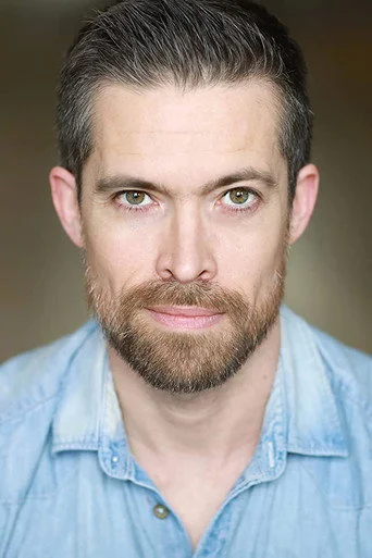 Chân dung Mikael Buxton
