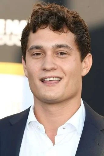 Chân dung Rafi Gavron