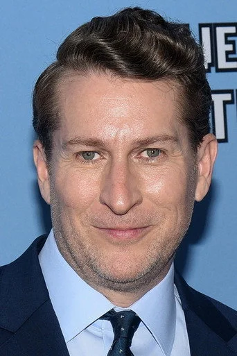 Chân dung Scott Aukerman