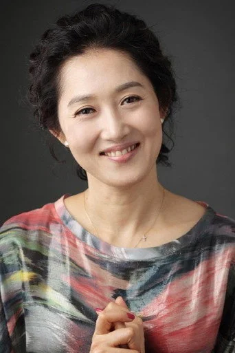 Chân dung Jung Kyung-soon