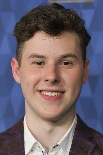 Chân dung Nolan Gould