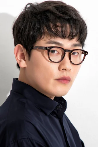 Chân dung Lee Hae-woon