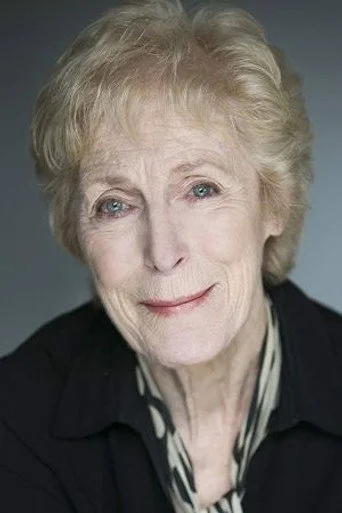 Chân dung Helen Ryan