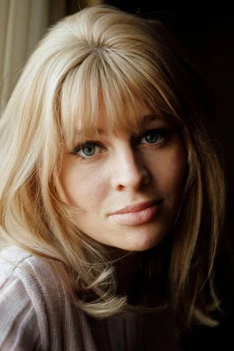 Chân dung Julie Christie