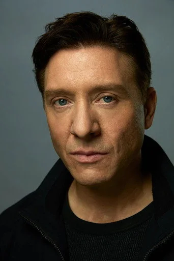Chân dung Shawn Doyle