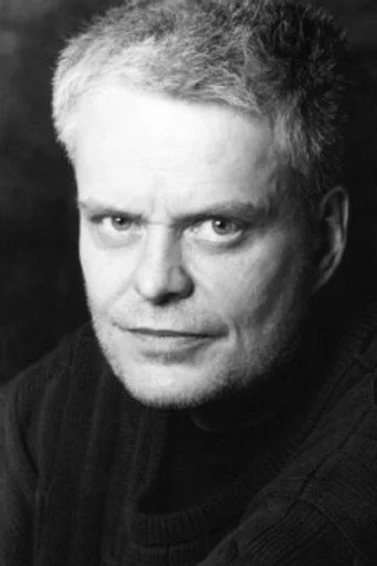 Chân dung Ted Sutton