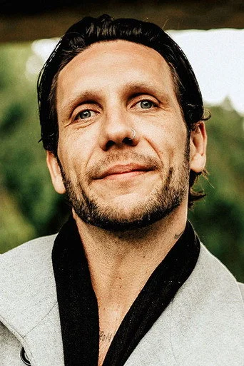 Chân dung Brandon Novak