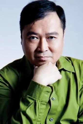 Chân dung Tats Lau Yee-Tat
