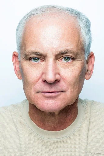 Chân dung Sean Sullivan