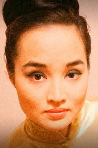 Chân dung Mai Ling