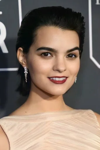 Chân dung Brianna Hildebrand