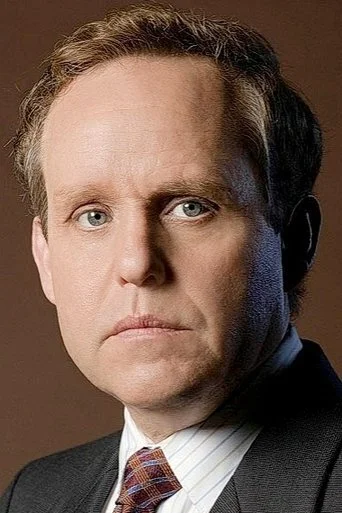 Chân dung Peter MacNicol