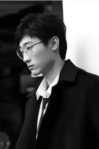 Chân dung Zhenyan Liu