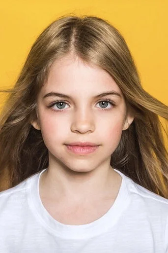 Chân dung Rhys Olivia Cote