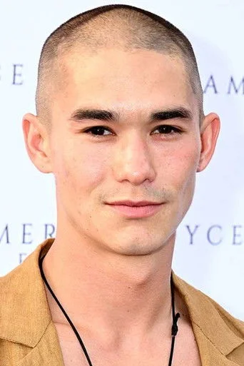 Chân dung Booboo Stewart