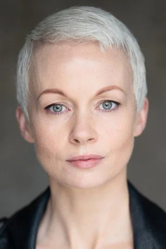 Chân dung Carolyn Bracken