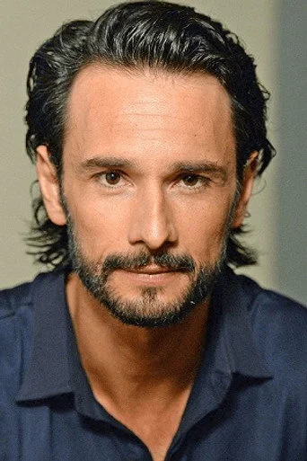 Chân dung Rodrigo Santoro