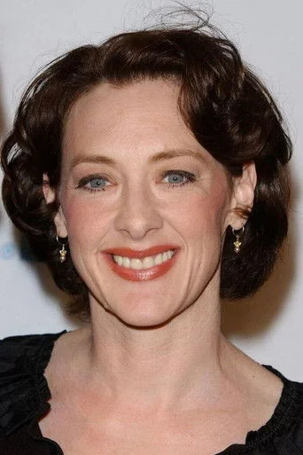 Chân dung Joan Cusack