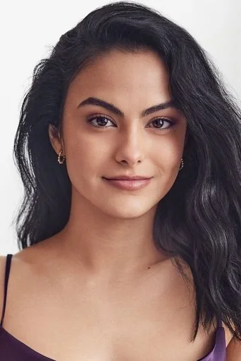 Chân dung Camila Mendes