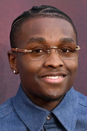 Chân dung Miles Caton