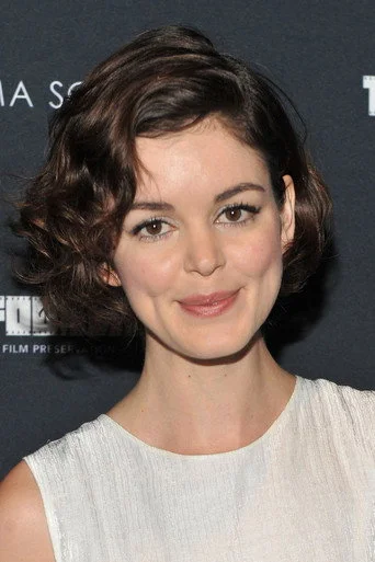 Chân dung Nora Zehetner