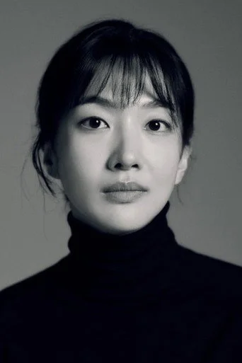 Chân dung Jung Yun-ha